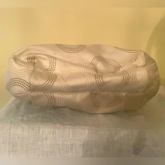 Coach Shoulder Bag, Optics “Dot” Design, blue trim - Picture 7 of 9